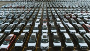 転職直後の自動車ローン審査に悩む人向けの中古車イメージ